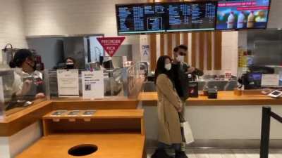 Antimask covidiot storms into a bakery and violates hygiene and safety rules, because infecting other people with a deadly virus is pAtRiOtIc!