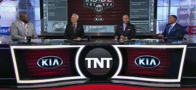 Shaq he&rsquo;s the Kanye of NBA and that nobody playing is like Ye. He raps Jesus Walks and All Day