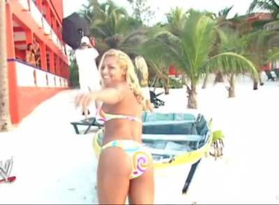 Trish Stratus Divas South of the Border