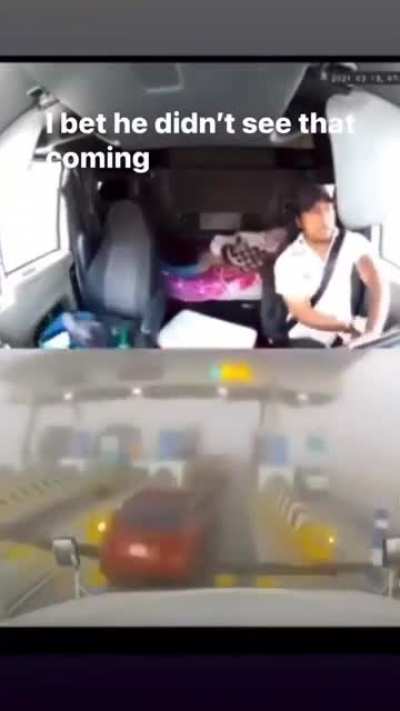 This trucker using his cellphone &amp;amp; driving recklessly during a heavy fog