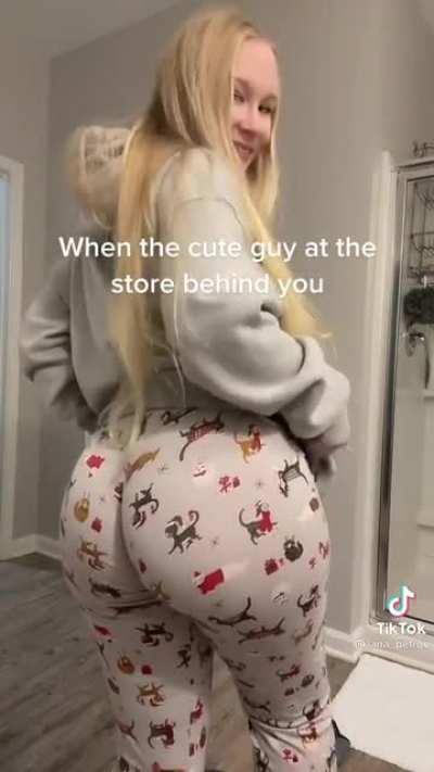 Lana Petrov Fat Ass [@lana_petrov]