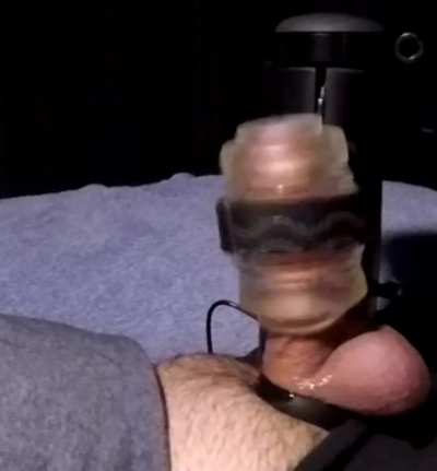 Loud moans, verbal messy cumshot