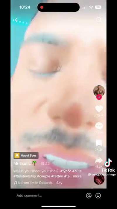 👁👄👁