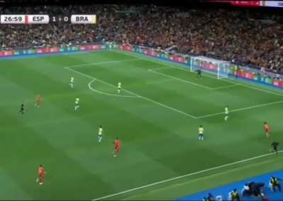 Lamine's dribbling is so fine. 