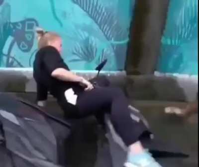 Lady Scooter Tricks