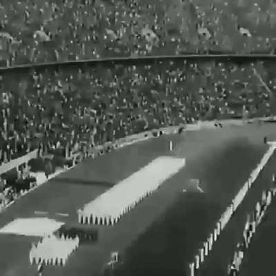 Isso n&atilde;o foi um incentivo ao nazismo mas sim a coca cola