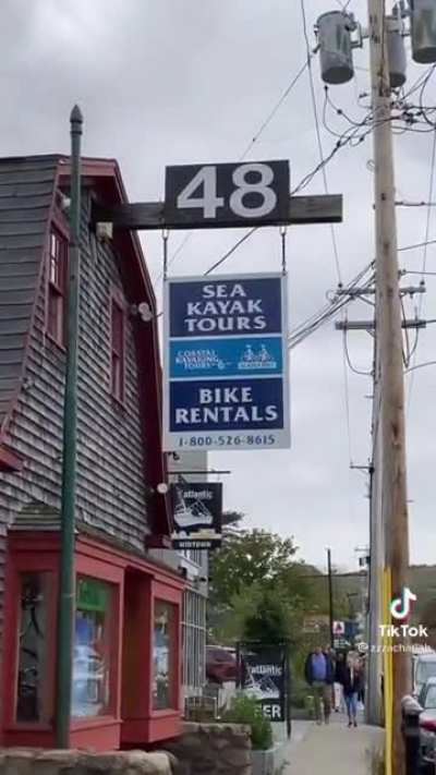 gotta love a downtown new england town