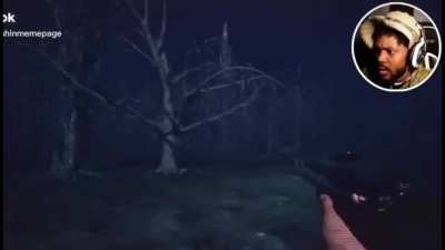 Siren Head Can Crawl Faster Than He Walks