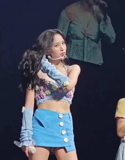 230911 Mina