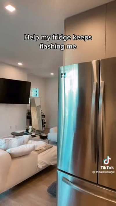 fridge reflection 👀