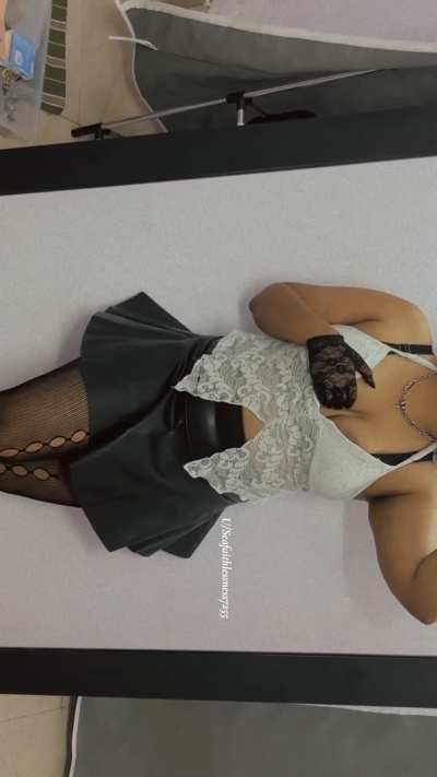 Dressed like this for a reason &mdash; weekends are for naughty connections 💋