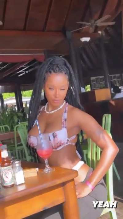 Drinks already hittin