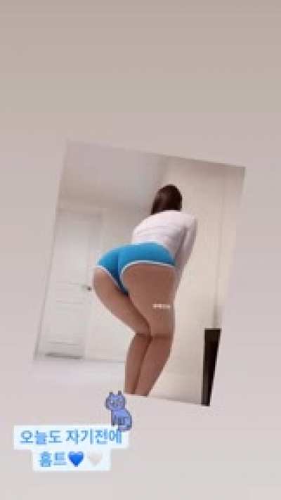 She has some nice legs