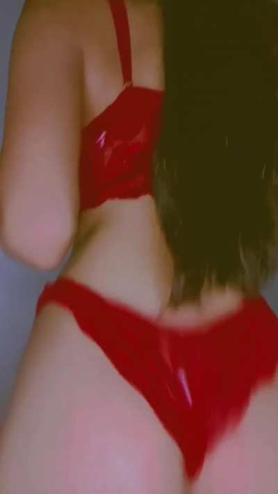 Wanna sit on your face for a few hours&hellip; 🍑