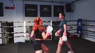Mas de Abby entrenando (YT 26/03/2025)