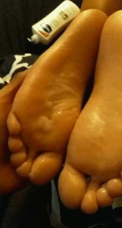 Sticky soles 🌹