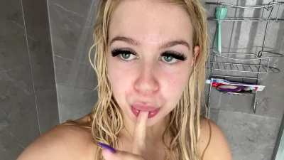 21[F4M] Hit the up arrow &amp;amp; i'll send an instaant nude . Looking for Video Sexting &amp;amp; Meetup. T.elegram💕 lexilore99
