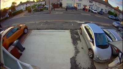 Car crashes whilst attempting to overtake a recovery vehicle (OP - Viral snare rights management on YT)