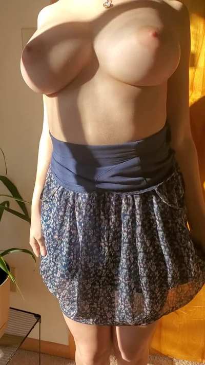 EVERY upvote gets a free nude. Try me (21f)