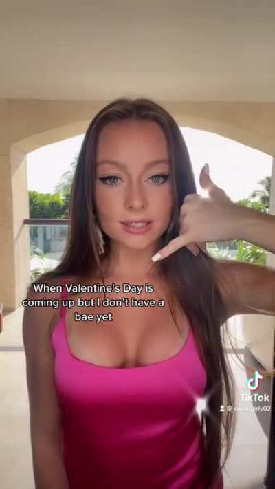 I know of something else that&rsquo;s pink and ready for you&hellip; find out on my OF 💕🌴