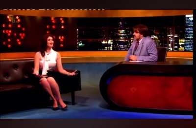Gemma singing the theme for &lsquo;Only Fools and Horses&rsquo;