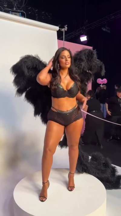 Ashley at the 2025 Victoria's Secret Fashion Show held at Steiner Studios in New York - IG October 2025