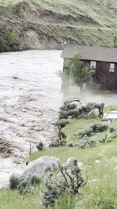 Flooding in Yellowstone Pt.1