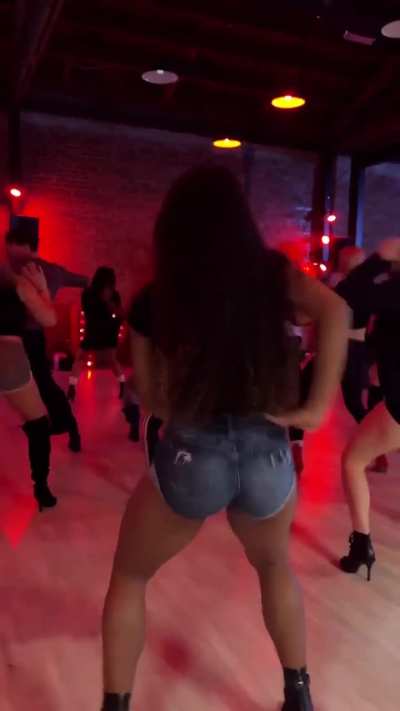 Mataya Sweeting First Heels Class I.G. 12|06|25