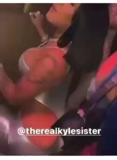 🍑