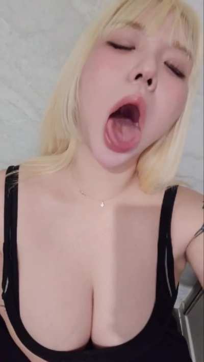 Erotic thicc Korean 