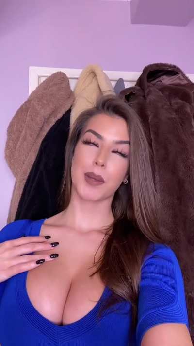 137 - Blue Top