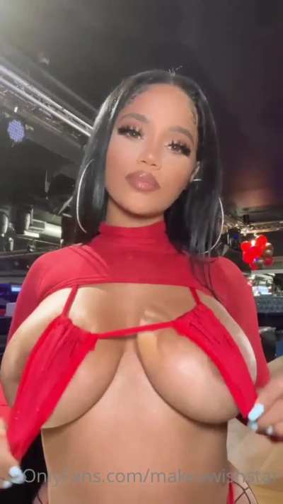 Makeawishstar titties 