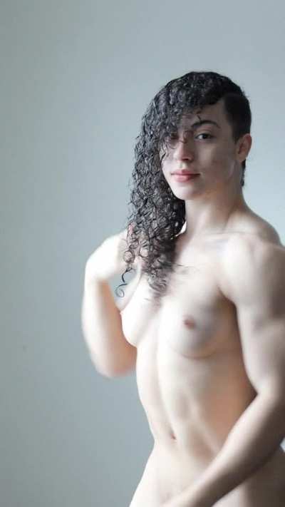 I&rsquo;m only 22 but I fuck like a cougar that just got divorced