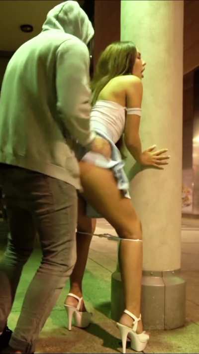 Quickie with a Tall Hottie Behind the Club