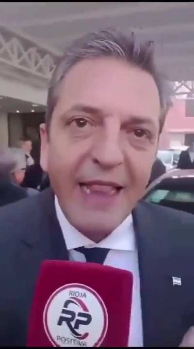 Reapareció massa