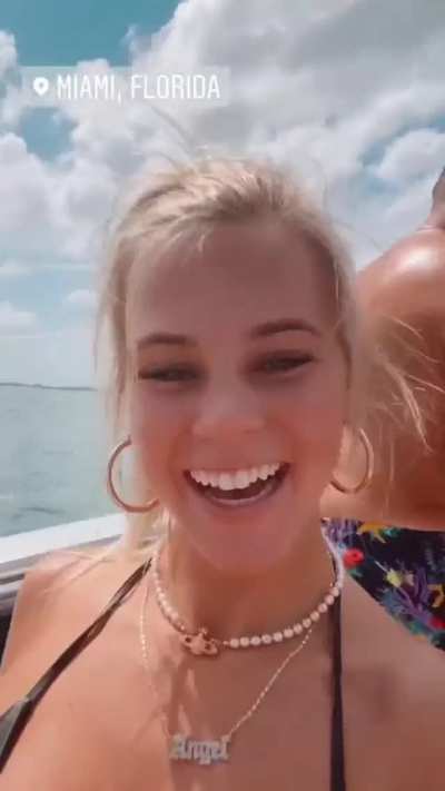 Iza Leslie