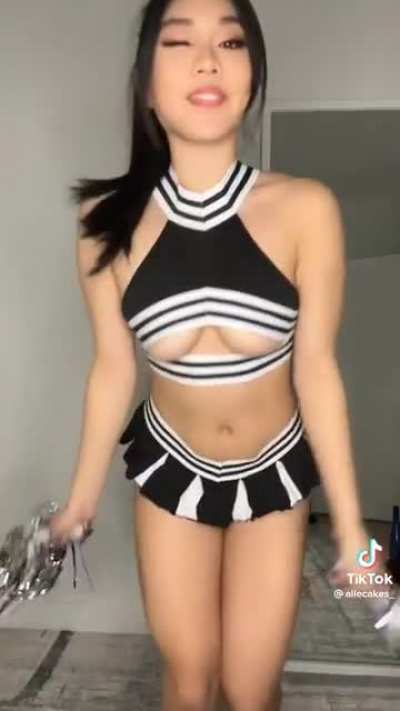 cheerleader
