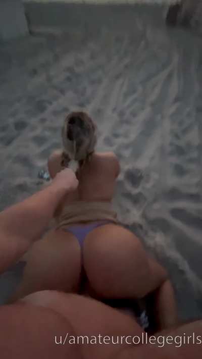 Spring break is this month, throwback to last year when I fucked this girl on the beach lmao