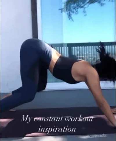 Gif twerking