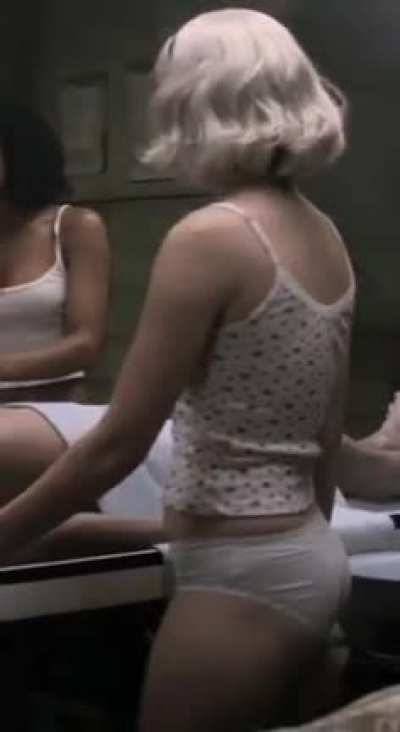 Kiernan Shipka should just be bent over and doggystyle right there