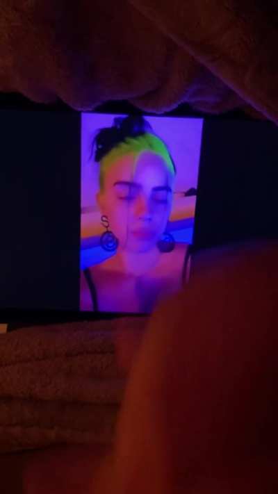 Billie&rsquo;s newest IG story made me cum a thick load
