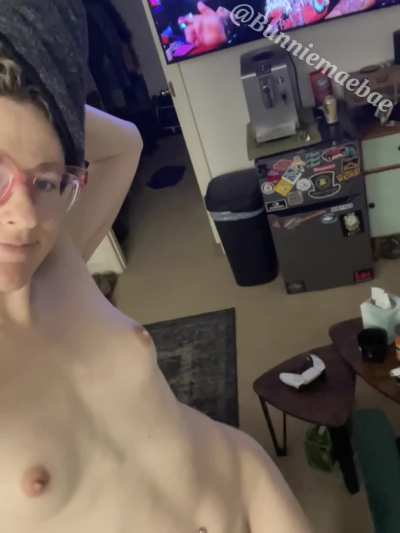 Fresh outta the bath flash
