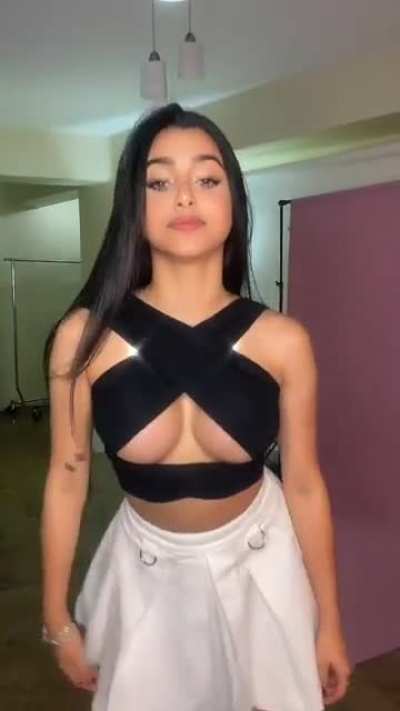 @valeriacarruyo TikTok