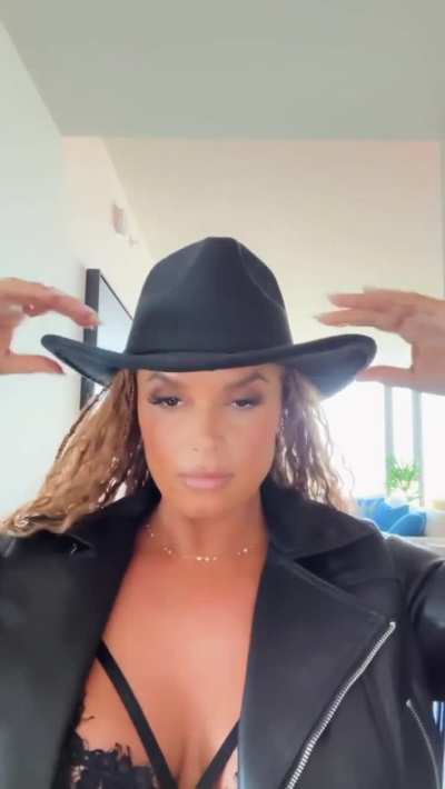 Joy&rsquo;s look for the Beyonce concert | IG 5-2- 2025