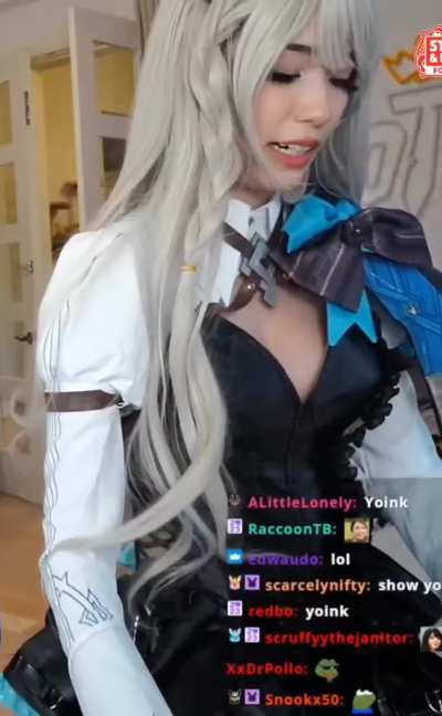 Emiru cosplay