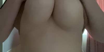 When did my boobs get so big lol &ldquo;drop&rdquo;