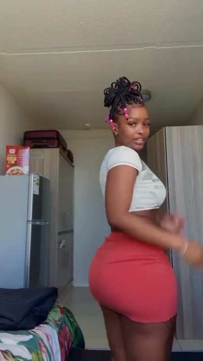 Kgauhelo Hlononofatso (@hlononofatso_)