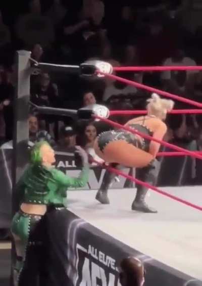Toni Storm loves spanking