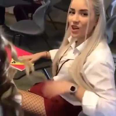 &Uuml;niversiteyi yeni bitirdim liseye mi d&ouml;neyim şimdi