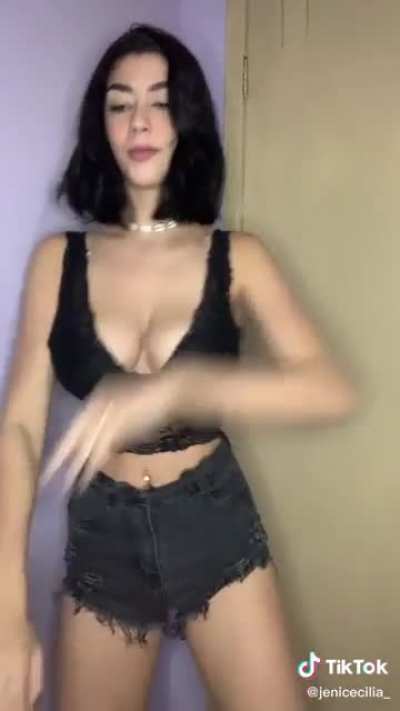 Jiggly 🤤